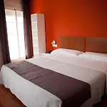 Otel Gce 2*