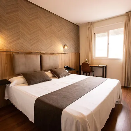 Hotel Gce 2*