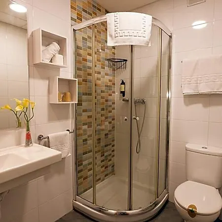 Hotel Gce 2*