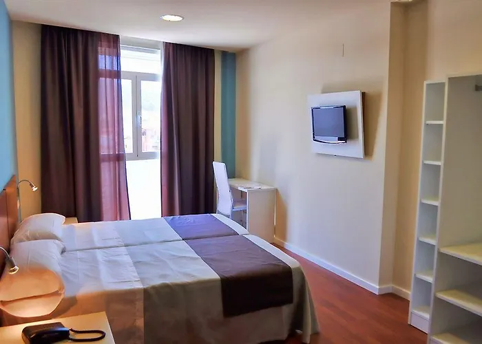 Hotel Gce 2*